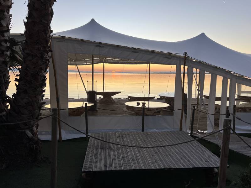 Devis couverture solaire en bord de piscine pour villa particulier à Gémenos