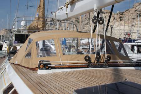 Notre zone d'activité pour ce service Voile d'ombrage sur mesure en tissu imperméable et système de tension adapté aux jardins et aux terrasses à